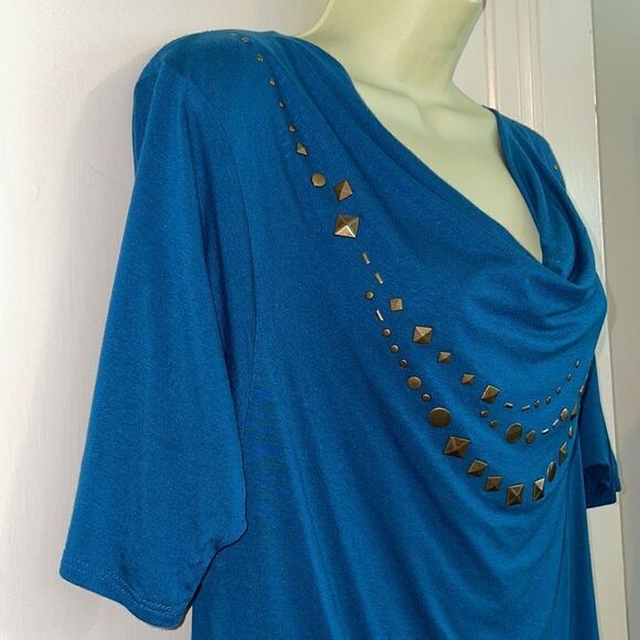 NWT Kenneth Cole Reaction teal blue drape neck short sleeve top with studs - Picture 5 of 9